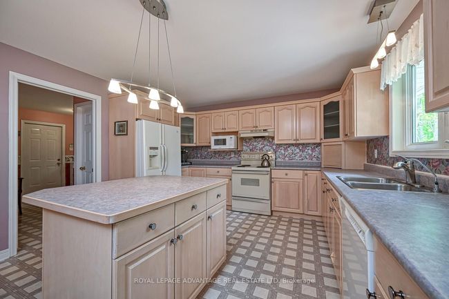 3 S Point Dr, House other with 3 bedrooms, 4 bathrooms and 10 parking in Smiths Falls ON | Image 11