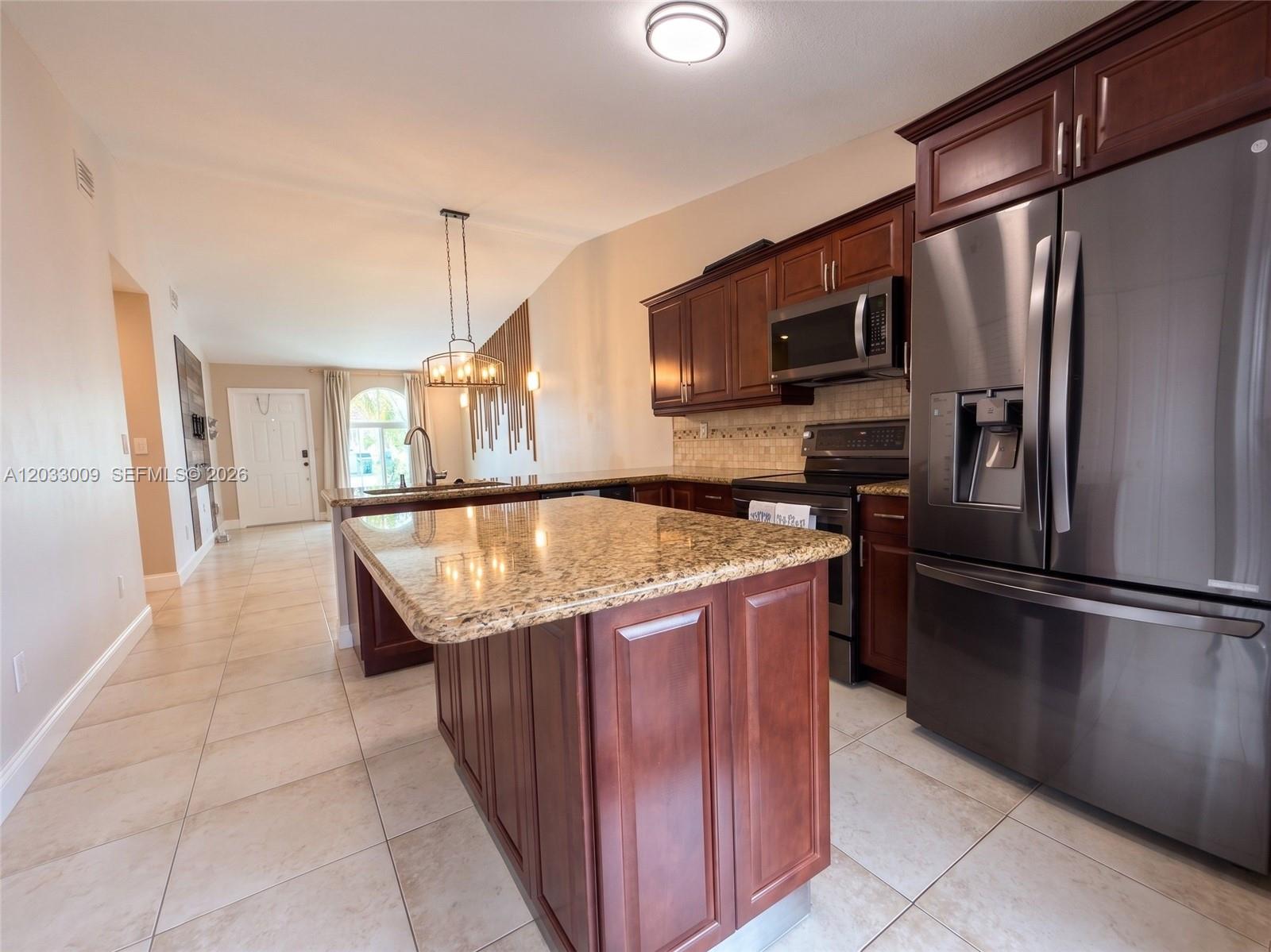 Residential Lease in Hialeah 3