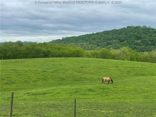 74 Long Meadow Ln, Worthington, WV, 26591-1100 | Card Image