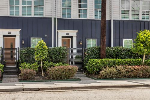 809 Bringhurst St, Houston, TX, 77020-8609 | Card Image