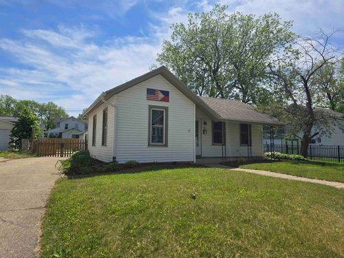 412 N Chatham Street, Janesville, WI, 53548 | Card Image