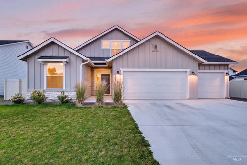 5015 Endicott Dr, Caldwell, ID, 83605-1110 | Card Image