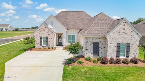 644 Peregan St, Canton, MS, 39046-1209 | Card Image