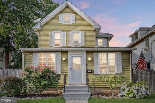 409 W 3rd St, Florence, NJ, 08518-1812 | Card Image