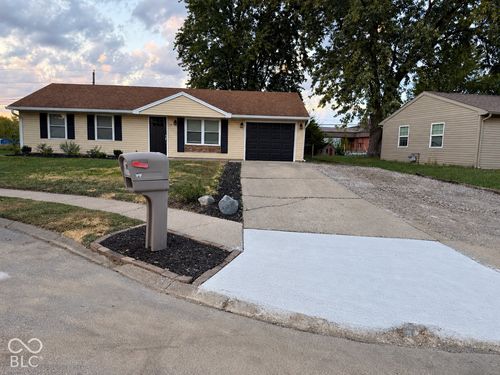80 Bryant Ct, Franklin, IN, 46131-9704 | Card Image