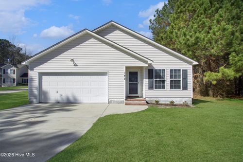 142 Constitution Ave, Jacksonville, NC, 28540-9705 | Card Image