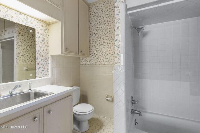 37-web-or-mls-3821 Montrose-35 | Image 31