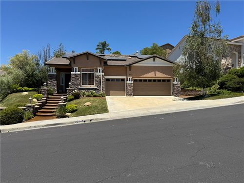 22045 Milestone St, Santa Clarita, CA, 91390-5734 | Card Image