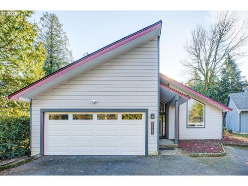 16318 Ne Fargo St, Portland, OR, 97230-5512 | Card Image