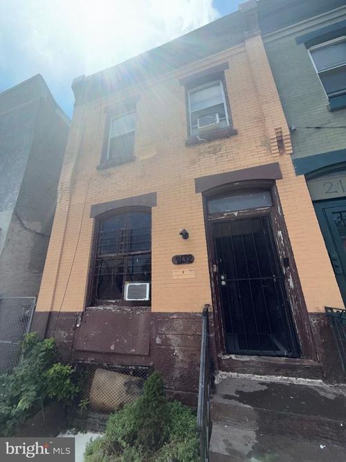2132 W Susquehanna Avenue, PHILADELPHIA, PA, 19121 | Card Image