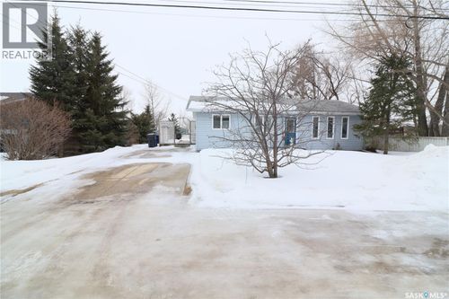 109 Railway Ave, Dalmeny, SK, S0K | Card Image