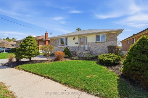 1451 Bala Dr, Oshawa, ON, L1J3T6 | Card Image