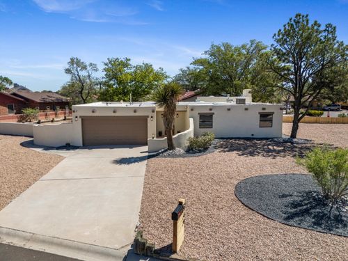 960 Player Loop Se, Rio Rancho, NM, 87124-5801 | Card Image