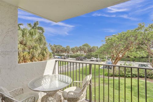 apt-220s-1201 S Ocean Dr, Hollywood, FL, 33019-2192 | Card Image