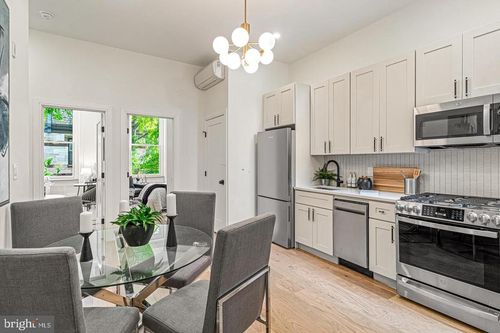 3f-2303 Delancey Pl, PHILADELPHIA, PA, 19103-6442 | Card Image