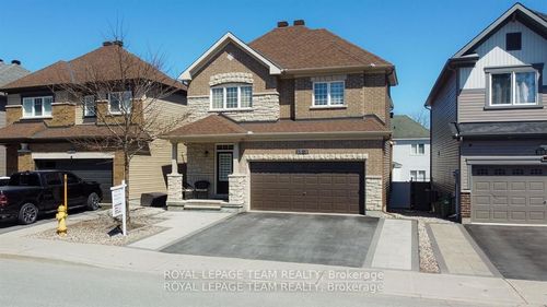 3519 Woodroffe Ave, Nepean, ON, K2G7A7 | Card Image