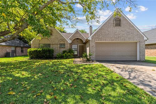8314 Intrepid Ln, Rowlett, TX, 75089-2518 | Card Image