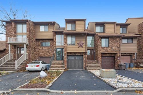 3 Ross Rd, Wallington, NJ, 07057-1648 | Card Image