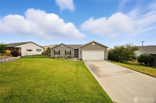 121 Pryor Dr, Pateros, WA, 98846 | Card Image