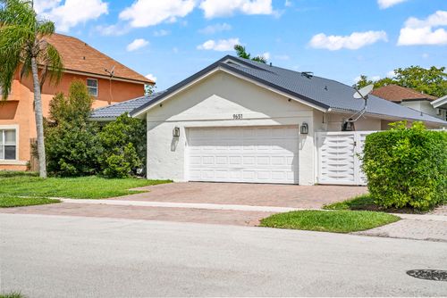 9651 Sw 9th Ct, Pembroke Pines, FL, 33025-3645 | Card Image