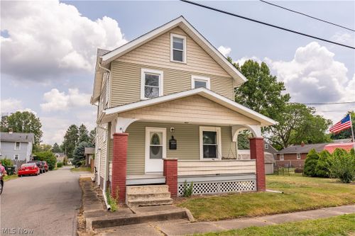 602 S Mill Street, Louisville, OH, 44641 | Card Image