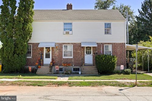 857 Tioga St, YORK, PA, 17404-2318 | Card Image