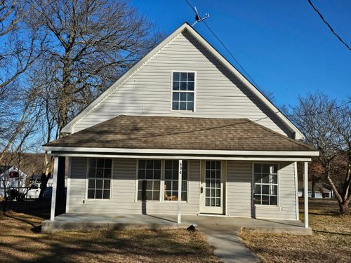 604 N Center St, Granby, MO, 64844-8231 | Card Image