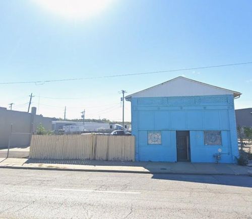413 Kansas Ave, Kansas City, KS, 66105-1307 | Card Image