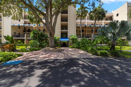 201-201 Tarpon Pt, TARPON SPRINGS, FL, 34689-2887 | Card Image