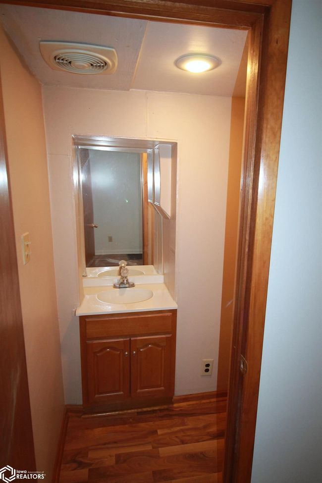 109 N 17 Th St, Home with 0 bedrooms, 0 bathrooms and null parking in Clarinda IA | Image 10