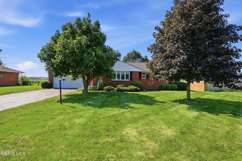 2033 W Sandusky St, Findlay, OH, 45840-1632 | Card Image