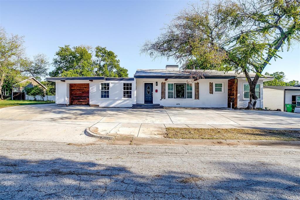 Orien St, Haltom City, TX 76117