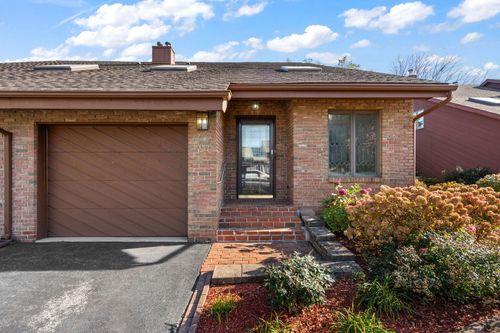 207 Bluegrass, Schererville, IN, 46375-1155 | Card Image