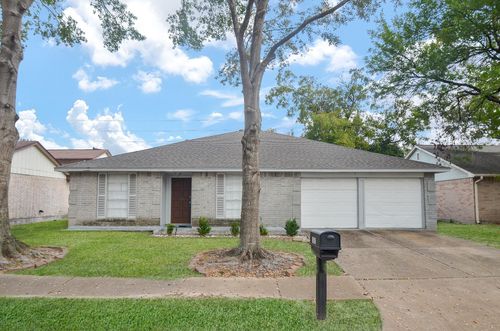 13602 Piney Oaks Dr, Houston, TX, 77065-3760 | Card Image