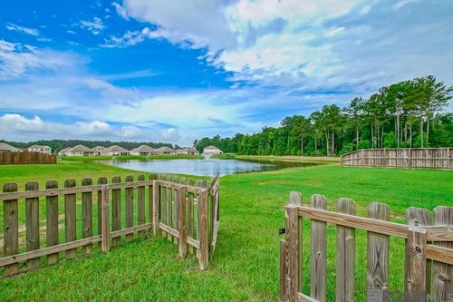 34273 Garnet Lake Dr, Walker, LA, 70785-3400 | Card Image