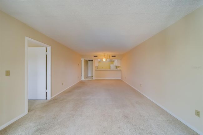 APT-8326 - 14255 Rosemary Ln, Condo with 2 bedrooms, 2 bathrooms and null parking in LARGO FL | Image 27