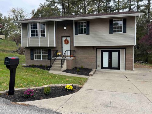 200 Belleview Dr, Russell, KY, 41169-1725 | Card Image