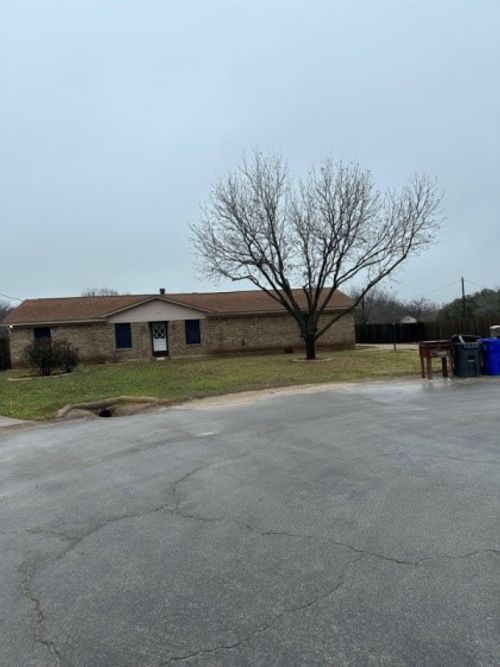 409 Skyline Cir, Lorena, TX, 76655-9642 | Card Image