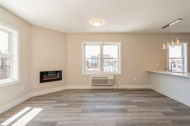 6108 Hudson Ave, Home with 1 bedrooms, 1 bathrooms and null parking in West New York NJ | Image 8