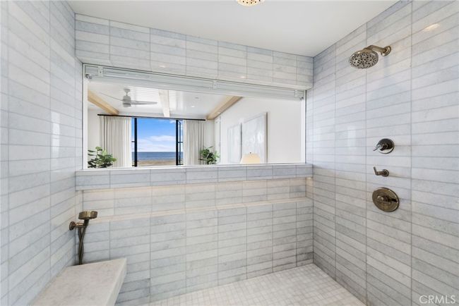 2148 E Oceanfront, House other with 5 bedrooms, 5 bathrooms and 3 parking in Newport Beach CA | Image 47