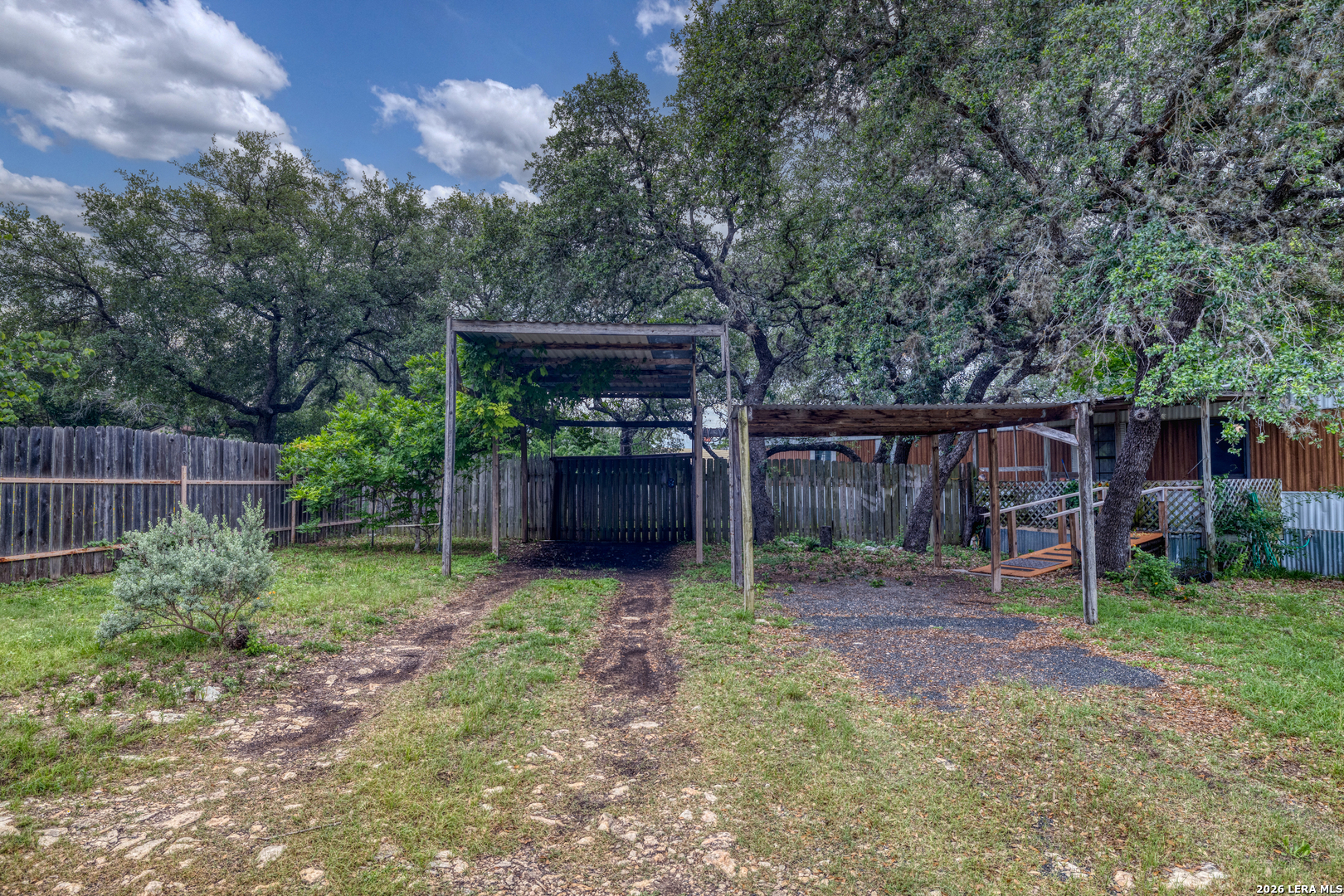 Residential in Camp Wood 4