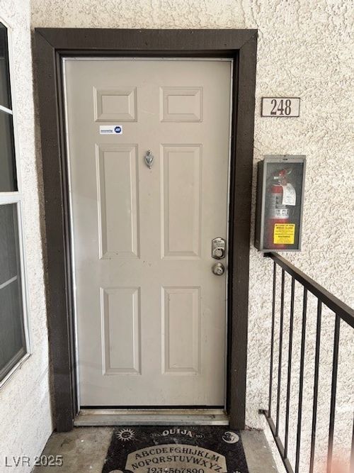 248-2606 S Durango Dr, Las Vegas, NV, 89117-2650 | Card Image