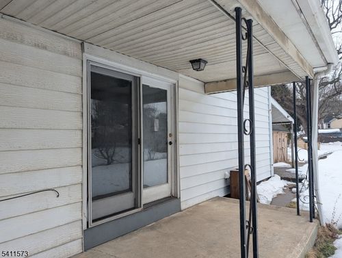 back-596 S Main St, Phillipsburg, NJ, 08865-3136 | Card Image