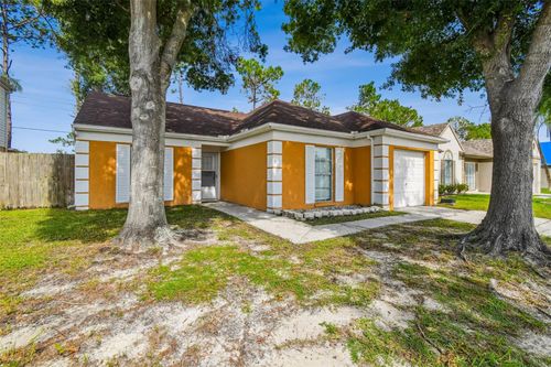 10930 Brightside Dr, TAMPA, FL, 33624-7007 | Card Image