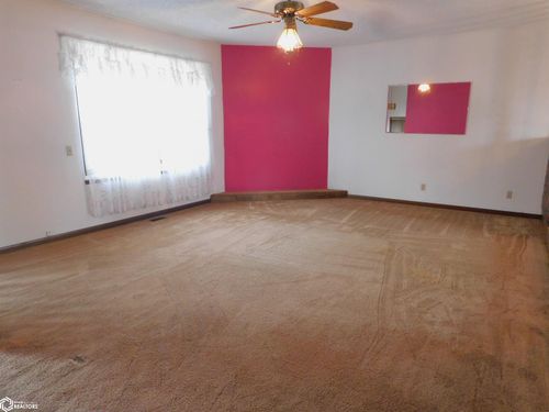 25 Walnut Ave, Charter Oak, IA, 51439-7447 | Card Image