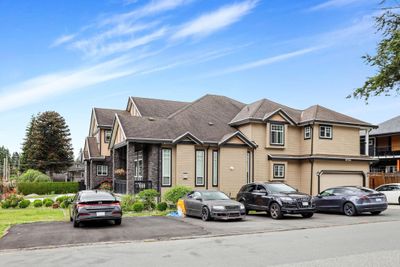 9695 134 St, House other with 8 bedrooms, 7 bathrooms and null parking in Surrey BC | Image 3