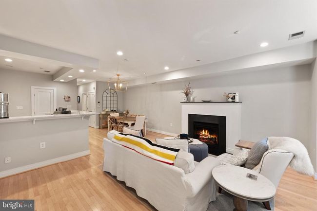 APT-1 - 1622 19 Th St Nw, Condo with 2 bedrooms, 2 bathrooms and null parking in WASHINGTON DC | Image 7