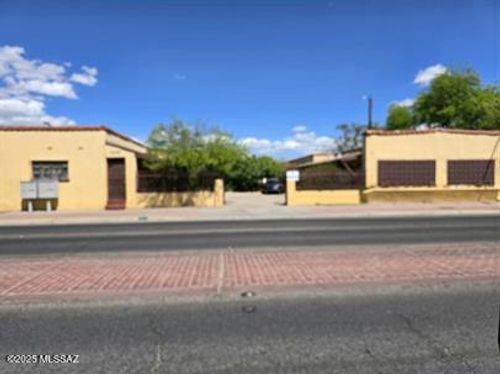 2027-2025 E Monterey Vis, Tucson, AZ, 85713-5173 | Card Image