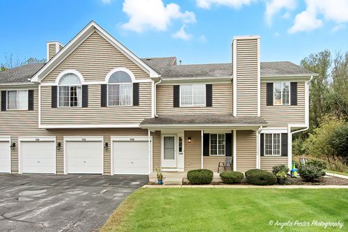 1530 Hickory Rd, Woodstock, IL, 60098-4323 | Card Image