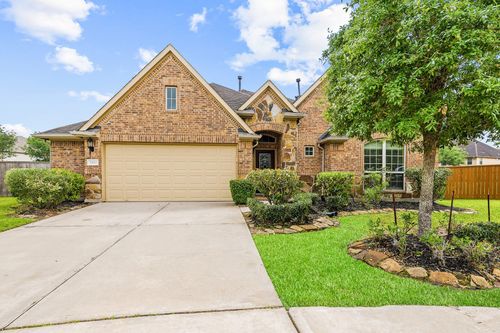 2411 Linden Bluff Ct, Sugar Land, TX, 77479-3762 | Card Image